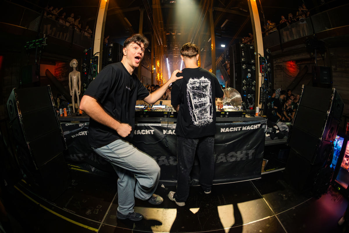 Loading... just a sec